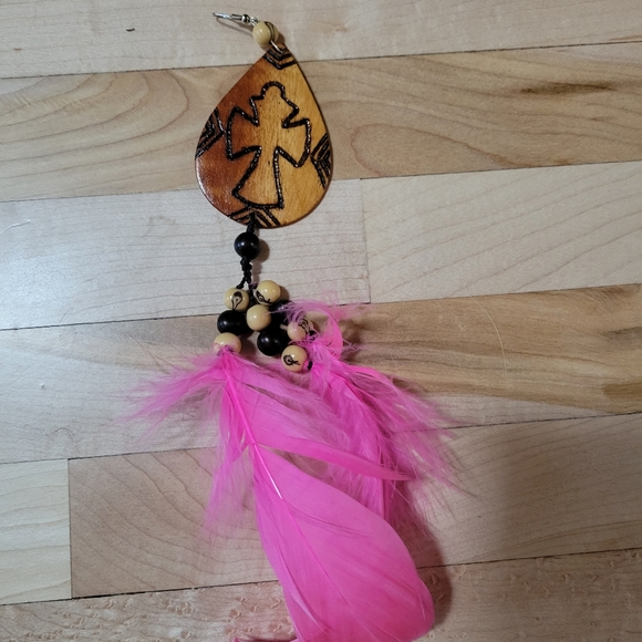 Single very long feather earring - Picture 3 of 4